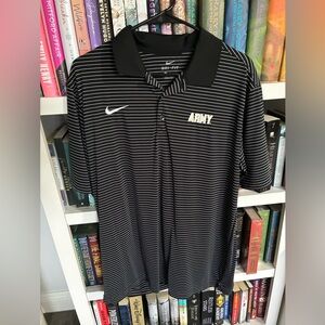 Nike Men's Black and White Striped Polo Shirt